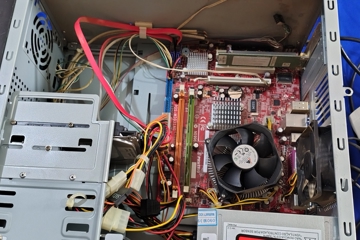Escola Paulo VI - Manutenção de todos os computadores